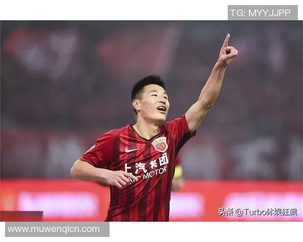 足球天才武磊闪耀赛场英姿头像背景图展现无限风采与激情